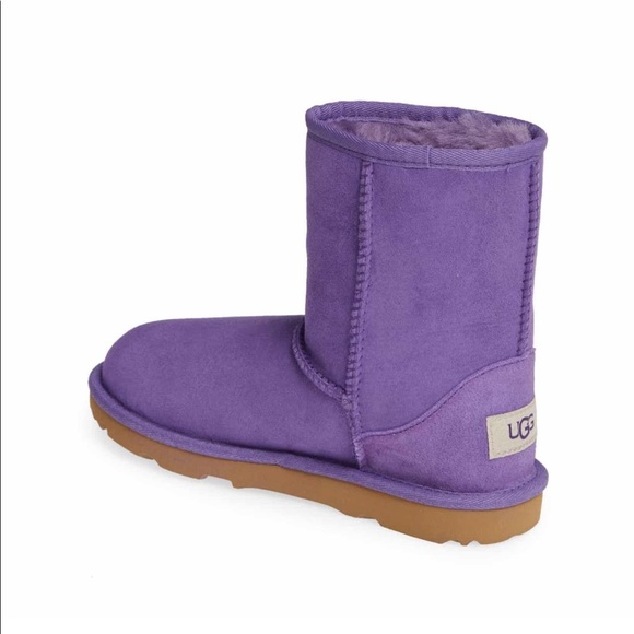 🔥🔥UGG Classic Short II Water Resistant  Bo… - Picture 3 of 11